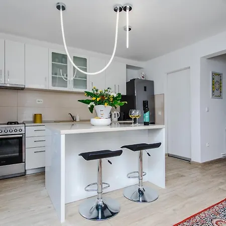 San Francis * 흐바르