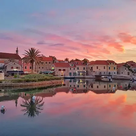 San Francis 아파트