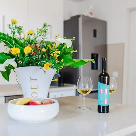 San Francis 흐바르