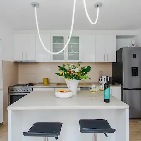 San Francis 흐바르